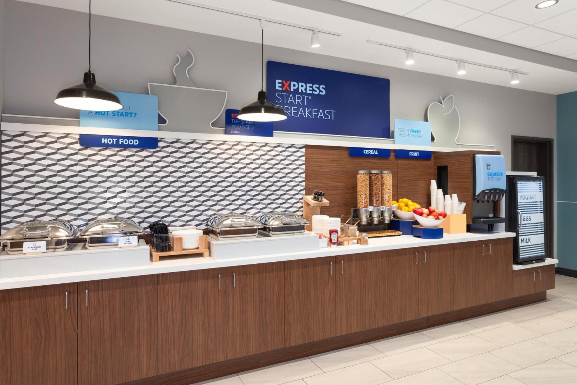Holiday Inn Express & Suites Reedsburg - Dells Area By Ihg Екстер'єр фото
