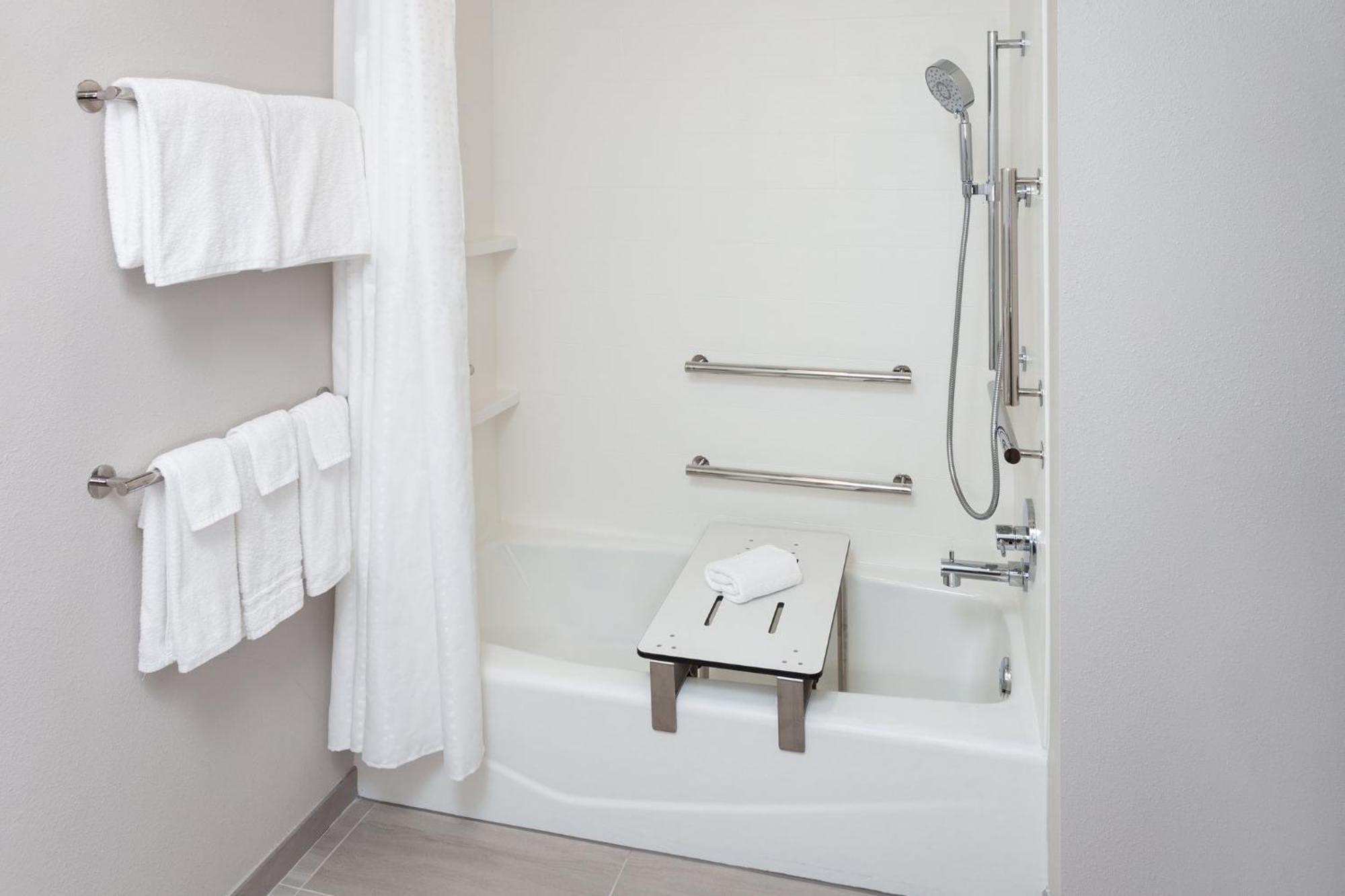 Holiday Inn Express & Suites Reedsburg - Dells Area By Ihg Екстер'єр фото